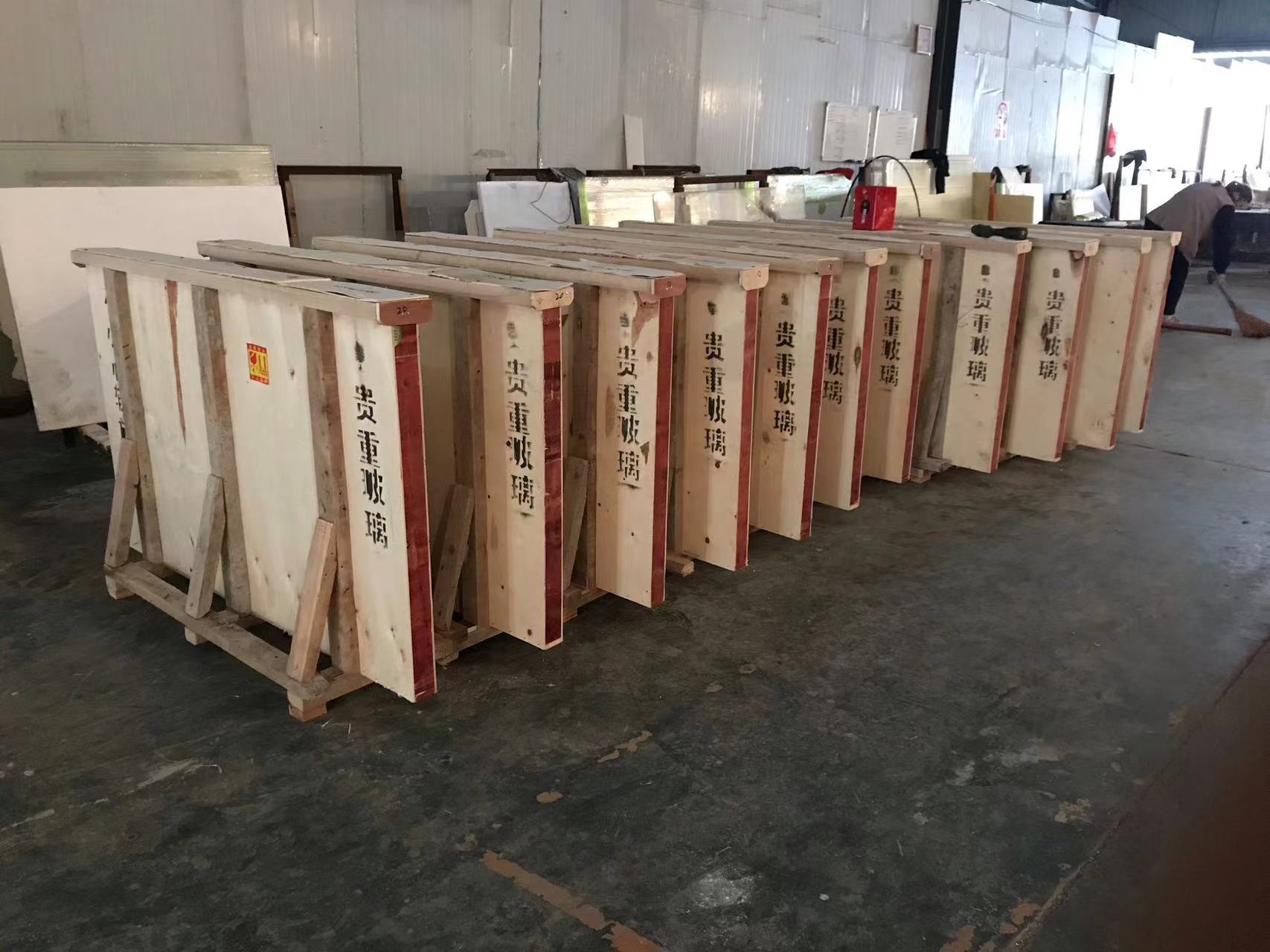 舒兰铅玻璃如何清理